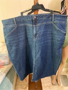 All Worthy by Hunter McGrady Dark Blue Denim Skirt